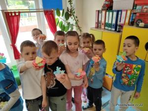 Warsztaty mydełkowe w przedszkolu (grupy: 4 i 2)